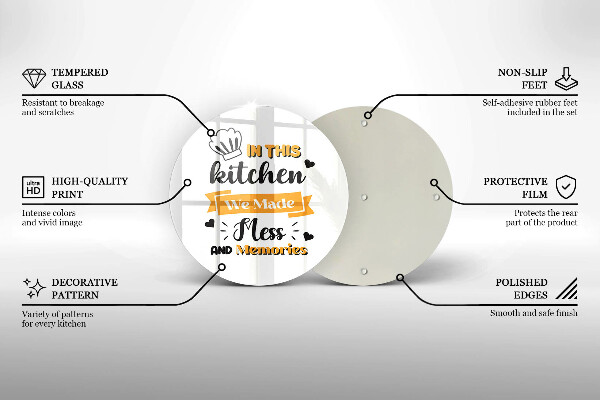 Steklena podloga za rezanje V tej kuhinji smo delali nered in spomine