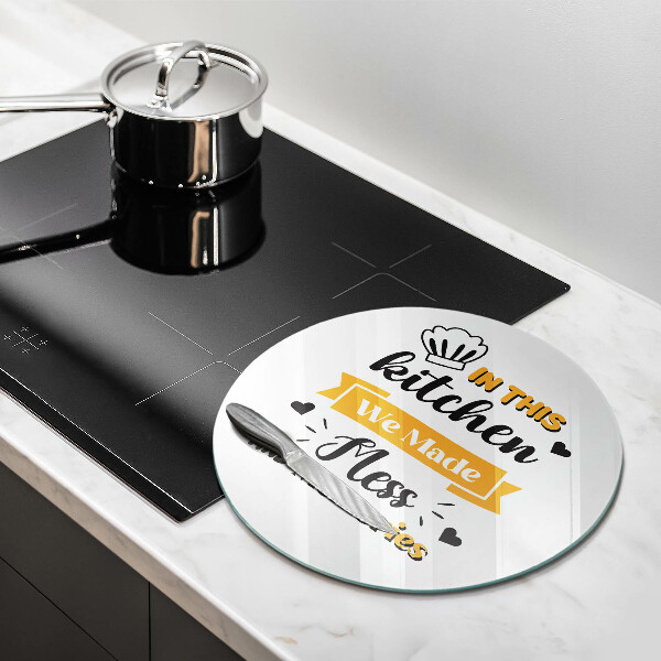 Steklena podloga za rezanje V tej kuhinji smo delali nered in spomine