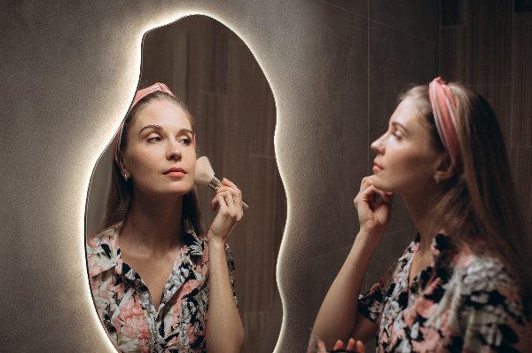 Led ogledalo nepravilna oblika modno 40x80 cm