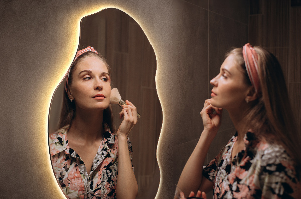 Led ogledalo nepravilna oblika modno 40x80 cm