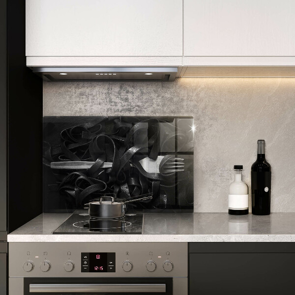 Zaščitna steklena plošča za štedilnik Črne tagliatelle testenine