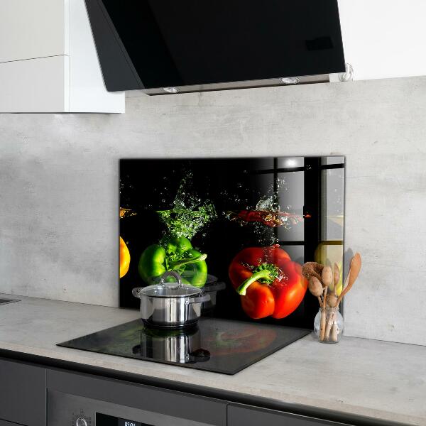 Stenska plošča za kuhinjo Pisane paprike pod vodo