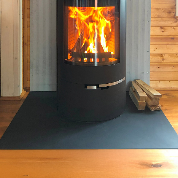 Pravokotna črna podložna plošča za kamin 100x70 cm